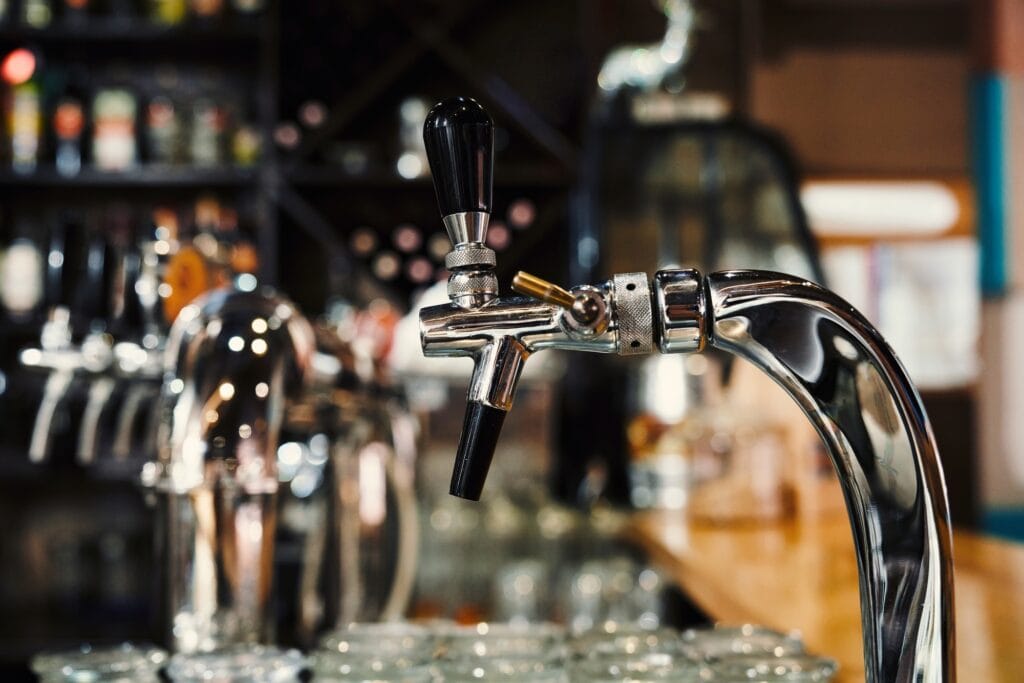 Pros and Cons of Draft Beer Systems: A Casual Take
